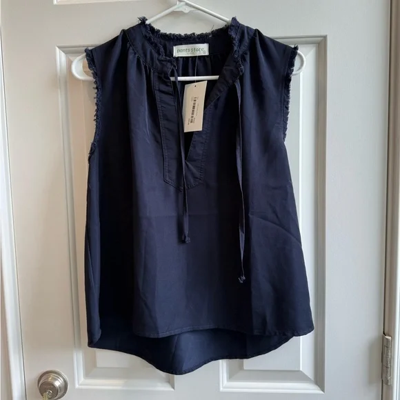 Pants Store Blouse - Picture 1 of 3